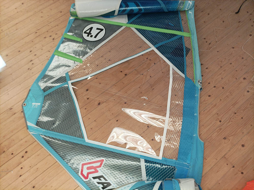 Remplacement panneau central voile de windsurf